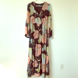Wondrous Water Lilies Floral Print Maxi Dress